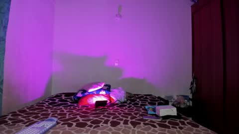 Snapshot of apolorising_ chatting on May 3, 2026, 3:12 am Lola Apolo online show from May 3, 2026, 3:12 am
