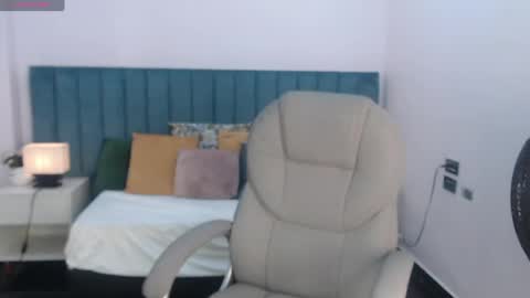 Snapshot of april__bunny chatting on May 14, 2026, 8:48 pm April Bunny online show from May 14, 2026, 8:48 pm