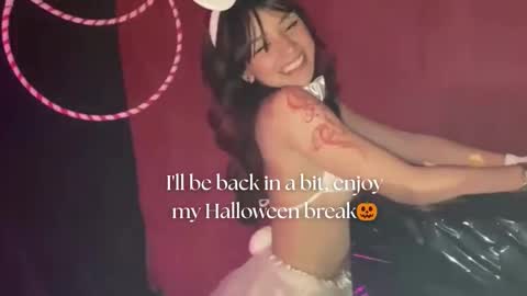   online show from October 29, 2025, 12:07 pm