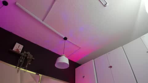 April online show from September 17, 2025, 12:07 pm