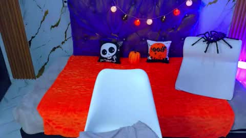 Snapshot of april_daddyssgirl chatting on October 10, 2025, 11:59 pm APRIL online show from October 10, 2025, 11:59 pm