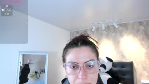  April  online show from October 5, 2025, 4:33 am