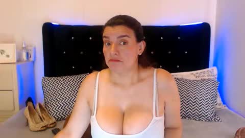 April online show from June 7, 2026, 4:00 pm
