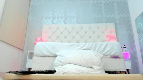              3pm to 930 pm colombia online show from December 27, 2024, 2:14 am