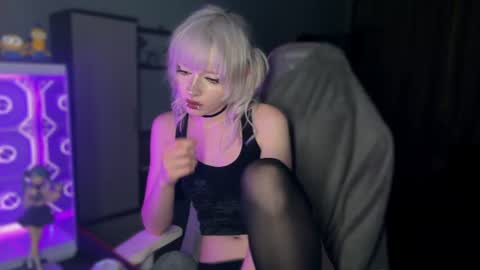 Snapshot of aprilcutie chatting on July 16, 2026, 8:48 pm april online show from July 16, 2026, 8:48 pm