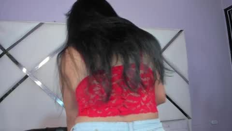 aprilmiiller online show from May 10, 2026, 1:49 pm