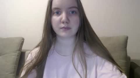 Snapshot of aquanarmin chatting on November 2, 2025, 9:22 am Josefin online show from November 2, 2025, 9:22 am