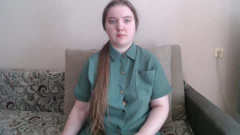 Josefin online show from April 26, 2026, 4:32 am