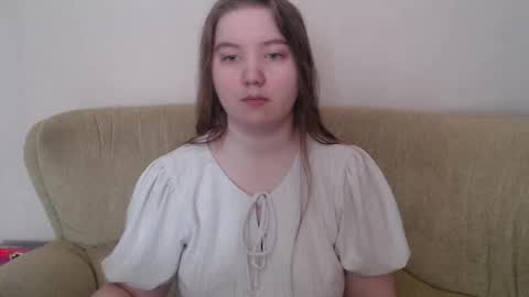 Josefin online show from April 29, 2026, 3:43 am
