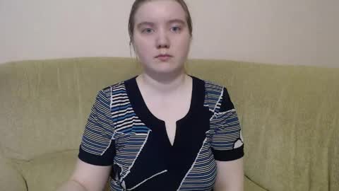 Josefin online show from April 30, 2026, 2:34 pm