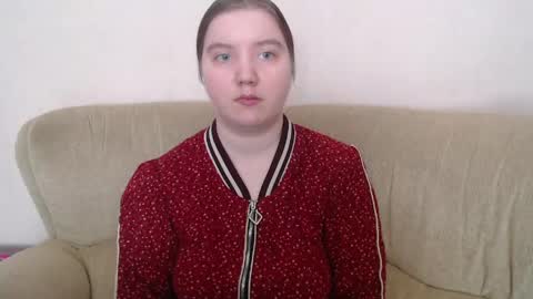 Josefin online show from May 1, 2026, 3:55 am