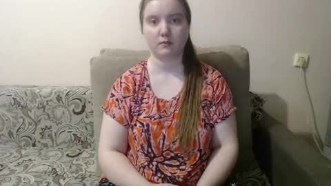 Josefin online show from May 5, 2026, 3:09 pm