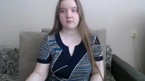 Josefin online show from May 7, 2026, 5:46 am