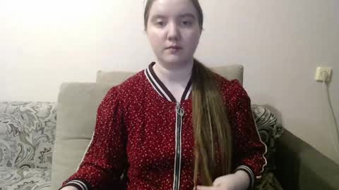 Josefin online show from May 10, 2026, 2:11 pm