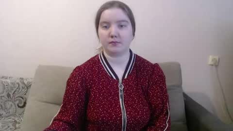 Josefin online show from May 13, 2026, 2:20 am
