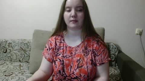 Josefin online show from May 26, 2026, 5:42 pm