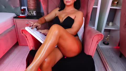 AQueenMonica online show from October 11, 2025, 2:15 pm