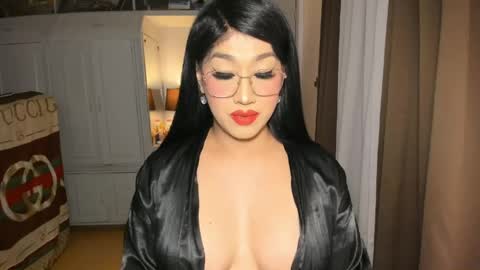 Alicia online show from April 21, 2026, 2:51 am