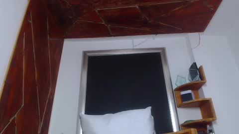 AquilesElpapi online show from February 24, 2025, 1:31 pm