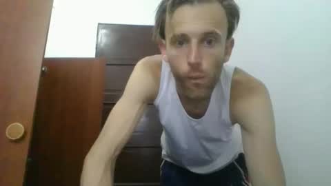 Snapshot of aquilesmade chatting on November 1, 2025, 3:03 pm Aquilesmade online show from November 1, 2025, 3:03 pm