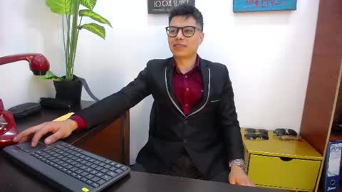aquilestaylor online show from July 11, 2026, 12:41 pm