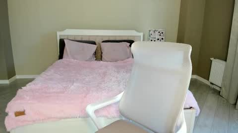 Snapshot of ar_ya18 chatting on October 19, 2025, 8:48 am Lina online show from October 19, 2025, 8:48 am