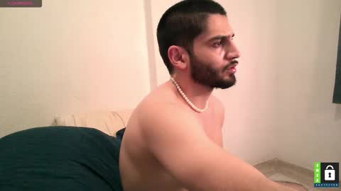 Snapshot of arab_b chatting on January 17, 2026, 4:17 am Thiago online show from January 17, 2026, 4:17 am