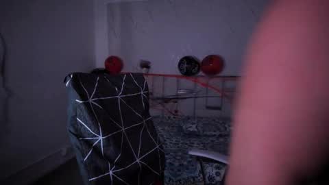 aradia_kiss online show from October 16, 2025, 8:43 pm