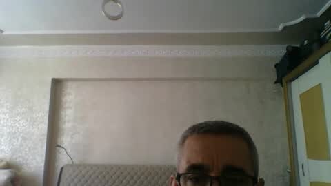 arammiran13 online show from April 17, 2026, 12:19 pm