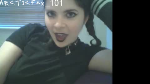 Snapshot of arcticfox_101 chatting on March 19, 2026, 5:28 pm Daisy online show from March 19, 2026, 5:28 pm