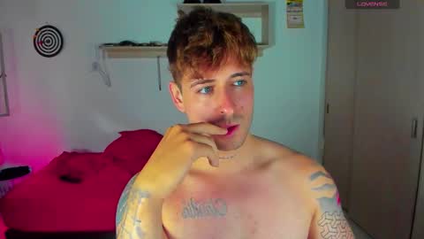 Snapshot of ares_blue chatting on January 18, 2026, 3:27 pm ares blue online show from January 18, 2026, 3:27 pm