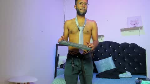 Alex Cortez online show from May 25, 2026, 4:35 pm