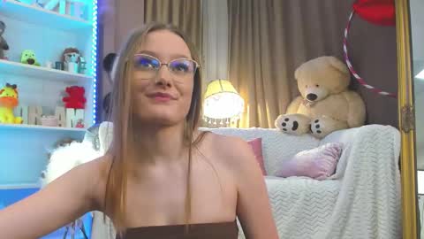 Ariel online show from March 11, 2026, 11:00 pm