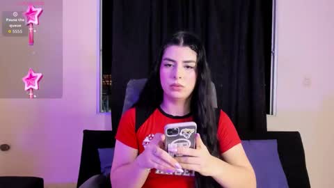 Snapshot of ari_peaches chatting on December 17, 2025, 6:19 am Ari online show from December 17, 2025, 6:19 am