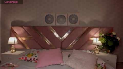 Snapshot of ari_sunshine chatting on December 31, 2024, 6:57 pm Ari  online show from December 31, 2024, 6:57 pm