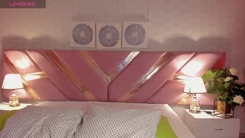 Snapshot of ari_sunshine chatting on January 22, 2025, 8:17 pm Ari  online show from January 22, 2025, 8:17 pm