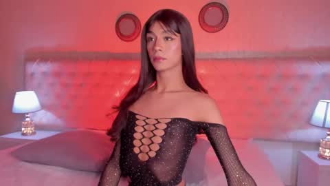 Snapshot of ari_sunshine chatting on January 30, 2025, 9:47 pm Ari  online show from January 30, 2025, 9:47 pm