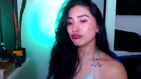 Aria Castelli online show from May 15, 2026, 4:08 am