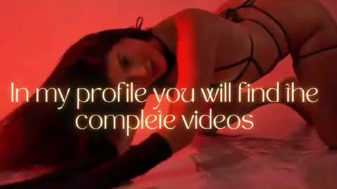 Snapshot of aria_greco chatting on July 24, 2026, 2:53 am Aria online show from July 24, 2026, 2:53 am