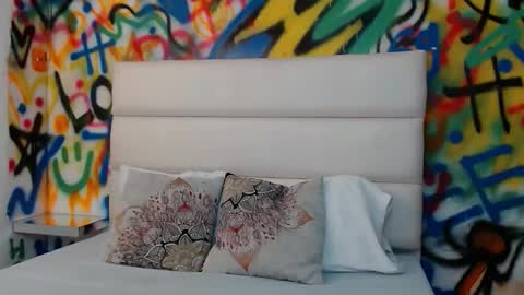 Snapshot of aria_martiin chatting on November 6, 2025, 11:33 am aria online show from November 6, 2025, 11:33 am