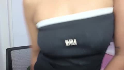 Snapshot of aria_russo chatting on February 2, 2026, 3:22 pm Aria online show from February 2, 2026, 3:22 pm