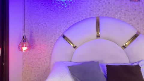 Snapshot of aria_sm chatting on November 16, 2025, 7:08 pm aria_sm online show from November 16, 2025, 7:08 pm