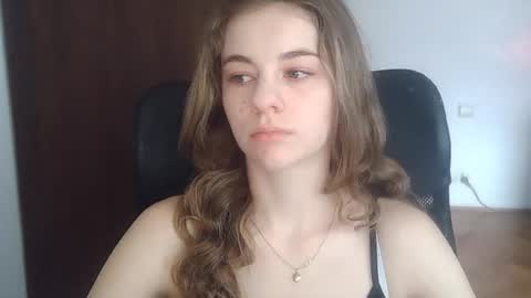 AriaCreazy online show from July 3, 2026, 6:31 am