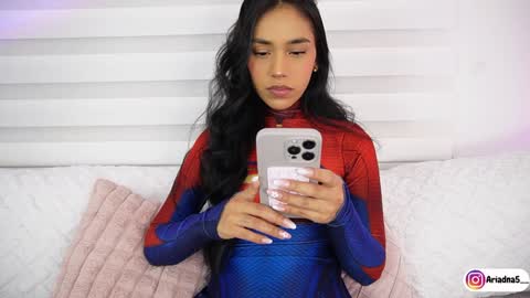 Snapshot of ariadna5 chatting on September 26, 2025, 6:39 am ARIADNA online show from September 26, 2025, 6:39 am