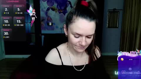 AriaGray online show from February 3, 2026, 3:26 am