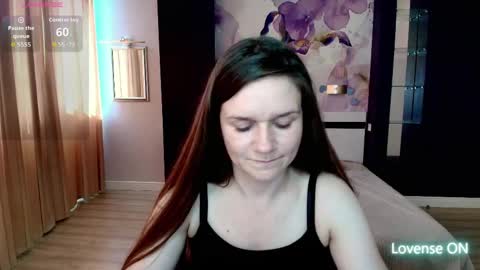 AriaGray online show from June 1, 2026, 12:40 pm