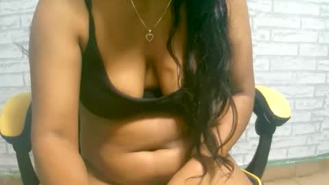 ariah13 online show from May 18, 2026, 5:24 am