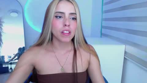 ariah_cute online show from March 17, 2026, 7:39 pm