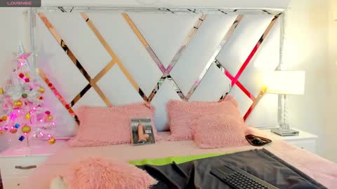 Snapshot of ariana__sweet_ chatting on December 15, 2024, 12:38 pm Ariana online show from December 15, 2024, 12:38 pm