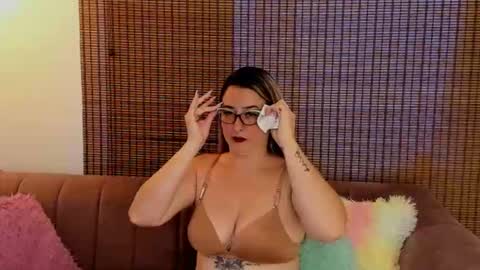 Ariana Cruz online show from April 10, 2026, 12:21 pm